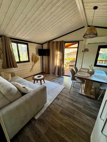 Chalet confort premium climatisé avec piscine