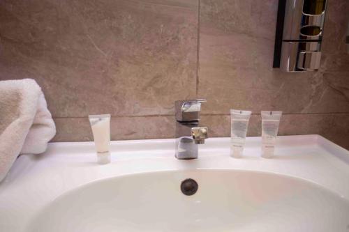 ห้องน้ำของ Parkview Hotel