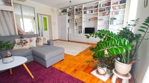 Cozy Sunny Apartment in the center of Warsaw Prague