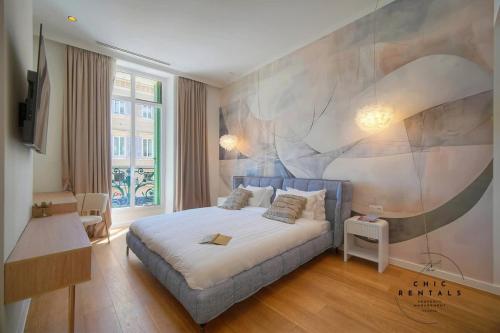 Tiffany Luxury 4BDR and 4Bath next to Palais