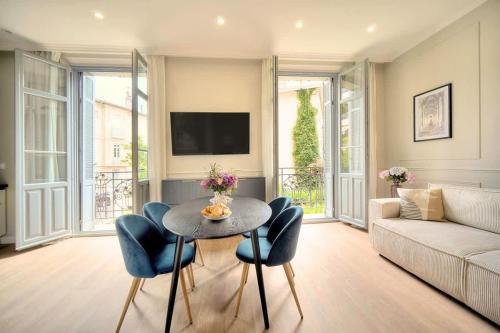 Marigold - 2 Bed 2 bath - AC - 8 min from Palais