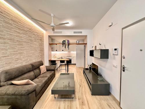 Joaquin Costa Urban Flat