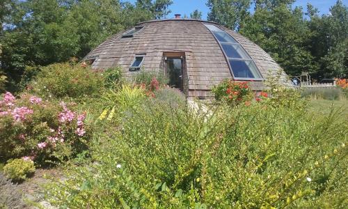 LE DOME gîte atypique luxueux et écologique