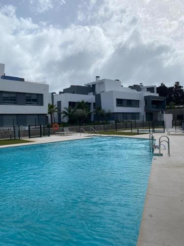 Apartment Infinity Vanian Gardens