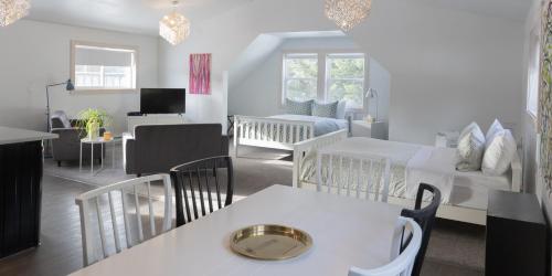 Fieldstone Guesthouse