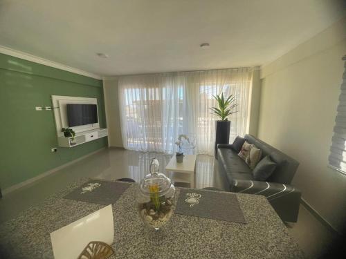2 Bdrm, 1 Bath, Wifi, Near River and Beach, 3R