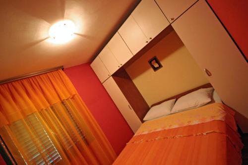 Posteľ alebo postele v izbe v ubytovaní Apartments Grbesa