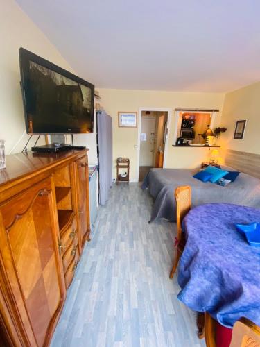 Studio cosy, vrai lit 140, wifi, centre Trouville-sur-Mer, gare 200 m, parking option