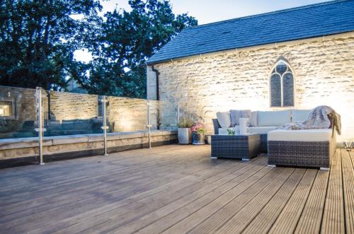 Un patio o zona al aire libre en Scotney Place