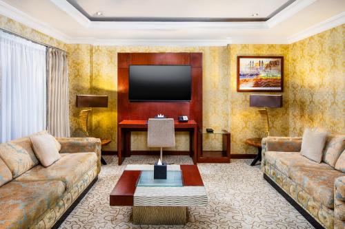 Millennium Al Aqeeq Hotel