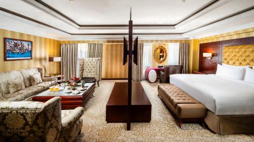 Millennium Al Aqeeq Hotel