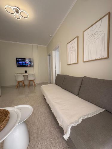 Symposio Apartments 3