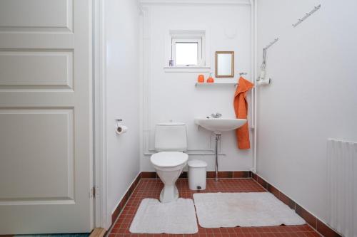 Bilik mandi di Michelle's Red House