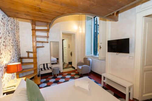 Sweet Navona Duplex Apartment