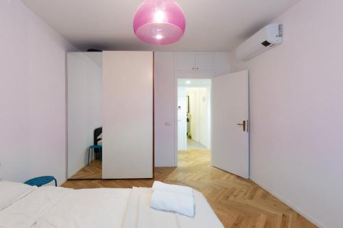 Casa Rosenfeld - Milan M3 PRADA