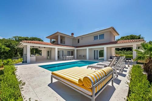 Villa Ora - Happy Rentals