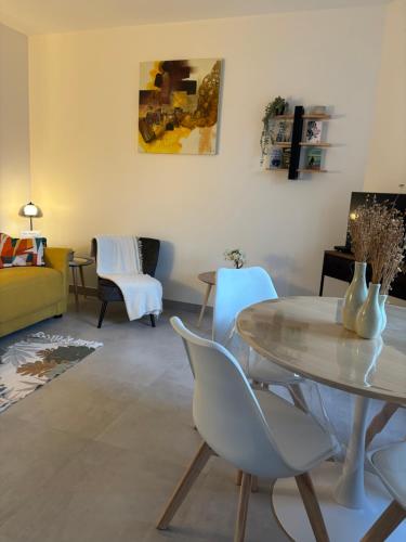 Séjour vigne et château Vouvray - Maison terrasse