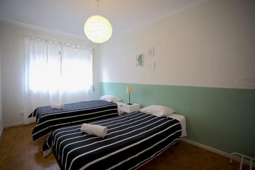 2Bedroom Flat - Families, remote work, downtown - Private Garage