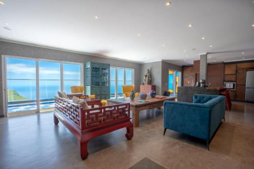 Mansão Macau - pool & sea view villa by LovelyStay