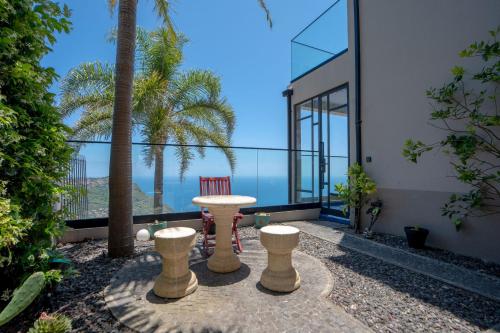 Mansão Macau - pool & sea view villa by LovelyStay
