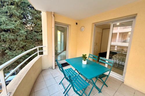 Antibes near the beach with parckage photo 11
