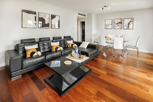 Foto Premium Avenue Two Bedrooms Apt 5