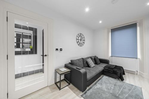Upper Grove 2 Bedroom Apartment - Edinburgh photo 11
