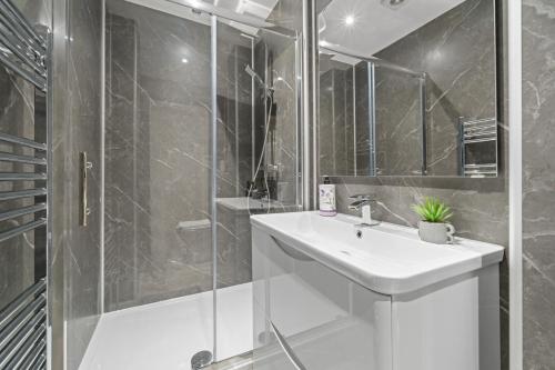 Upper Grove 2 Bedroom Apartment - Edinburgh photo 8