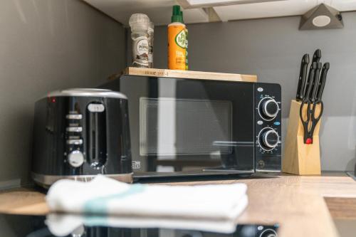 Upper Grove 2 Bedroom Apartment - Edinburgh photo 37