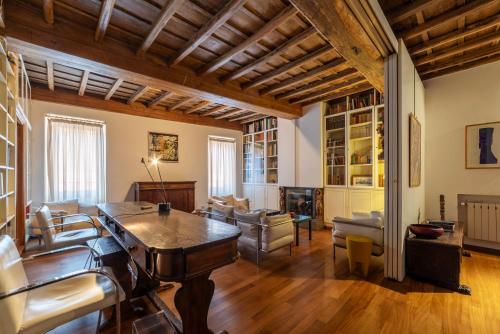 Exclusive central penthouse & super-penthouse - FHTR