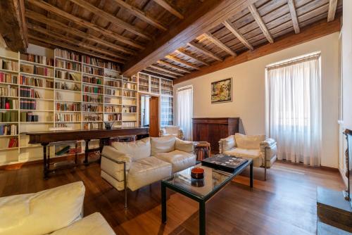 Exclusive central penthouse & super-penthouse - FHTR
