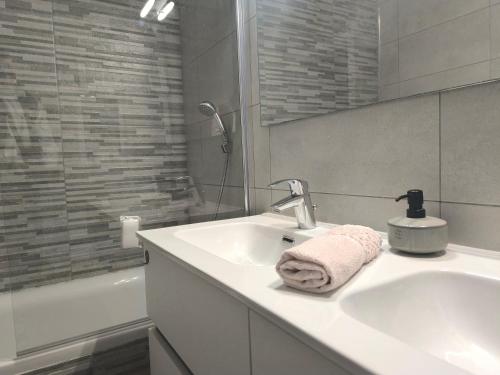 Foto Тhree bedroom house "TEA" -with garage close to the sea -SLIEMA 3