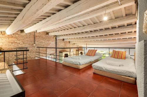 Gràcia Loft Terrace BBQ AC & Fiber Wi-Fi