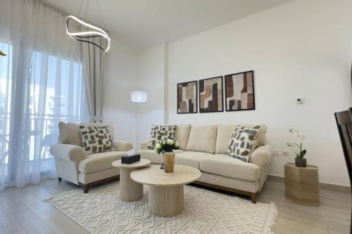 Elegant Aurora 1BR - Yas Island Retreat