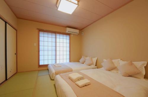 7-Min Tengachaya Luxury Home w Garden, 2-Car parking