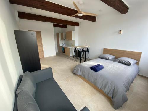Appartement vue imprenable Vieux-Port et Notre Dame