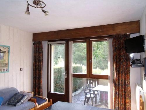 T2 Saint-Lary ski thermes, jardinet, vue montagne, navettes gratuites