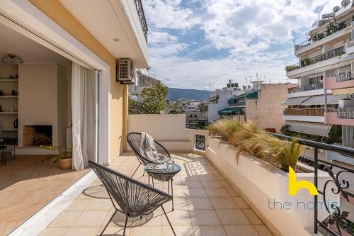 Sky-High Athenian Elegance Retreat With Views!