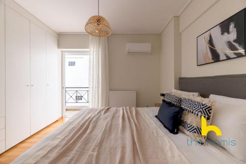 Sky-High Athenian Elegance Retreat With Views!