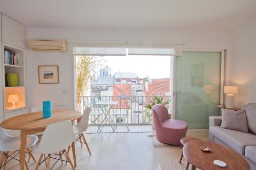 Refugio soleado sobre los tejados de Chueca