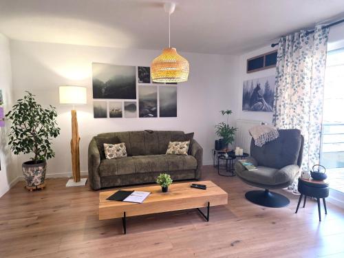 Gîte Forestier - T2 Cosy avec Terrasse & 2 Parkings privatifs -Centre ville- Classement ministériel 4 étoiles