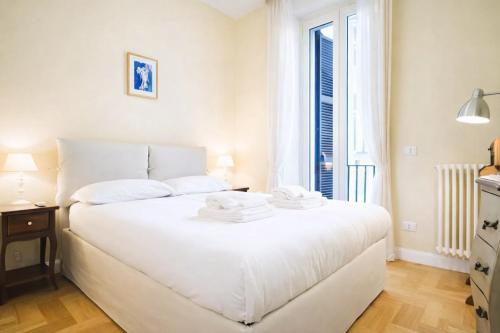 Elegantis Milos Suite Apartment - Your Chic Retreat in Central Rome