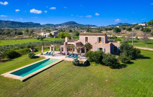 an aerial view of a villa with a swimming pool at Can Carrio in Son Servera