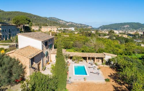 an aerial view of a villa with a swimming pool at Frontera in Sóller