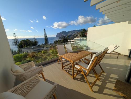 Breathtaking Oceanfront Living, Sunset Facing 3-Bedroom Flat in Acqua Residences