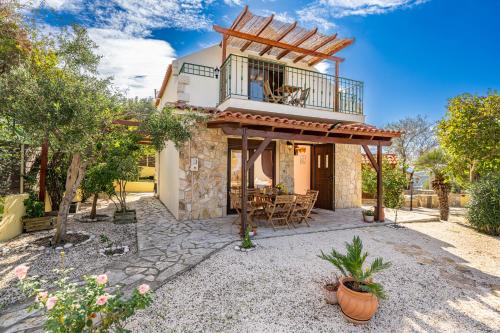 Mandolin House - Myrtos View Traditional Home