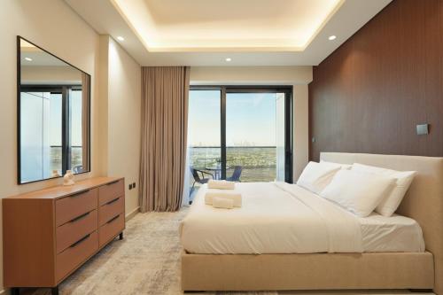 Brand New 1-BR with Marina and JLT Balcony Views