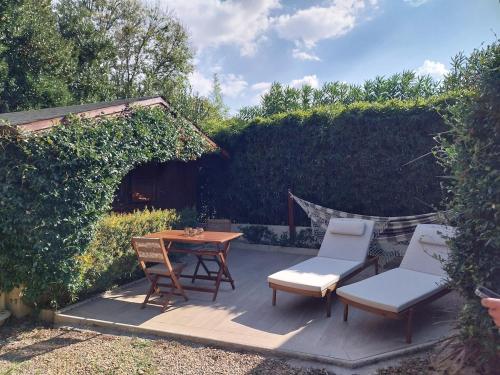 Chalet cosy avec terrasse & hamac, calme, proche plage, parking