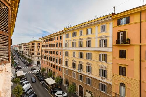 BMGA l Vatican Gracchi 3Bdr Sweet Apt