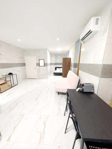 Comfortable Apartment in Lanstrasse Area BR1